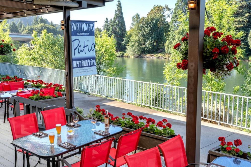 Valley River Inn Юджин Екстер'єр фото